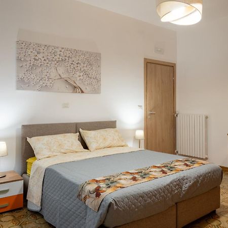 B&B Benvenuti Al Centro Caserta Kültér fotó
